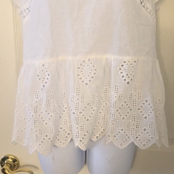 Adorable Flutter Sleeve Eyelet Peplum - Picture 5 of 9